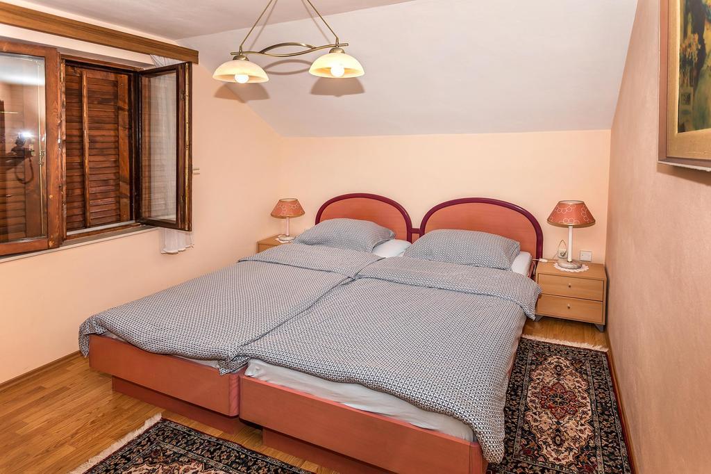 Apartment Vrilo Otočac Extérieur photo