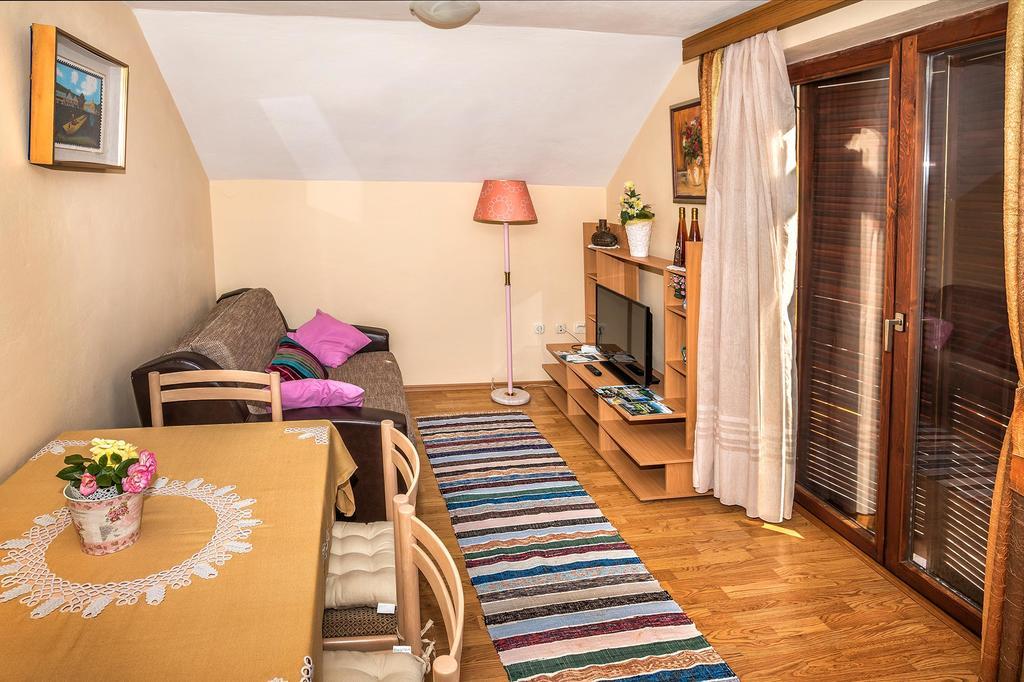 Apartment Vrilo Otočac Extérieur photo
